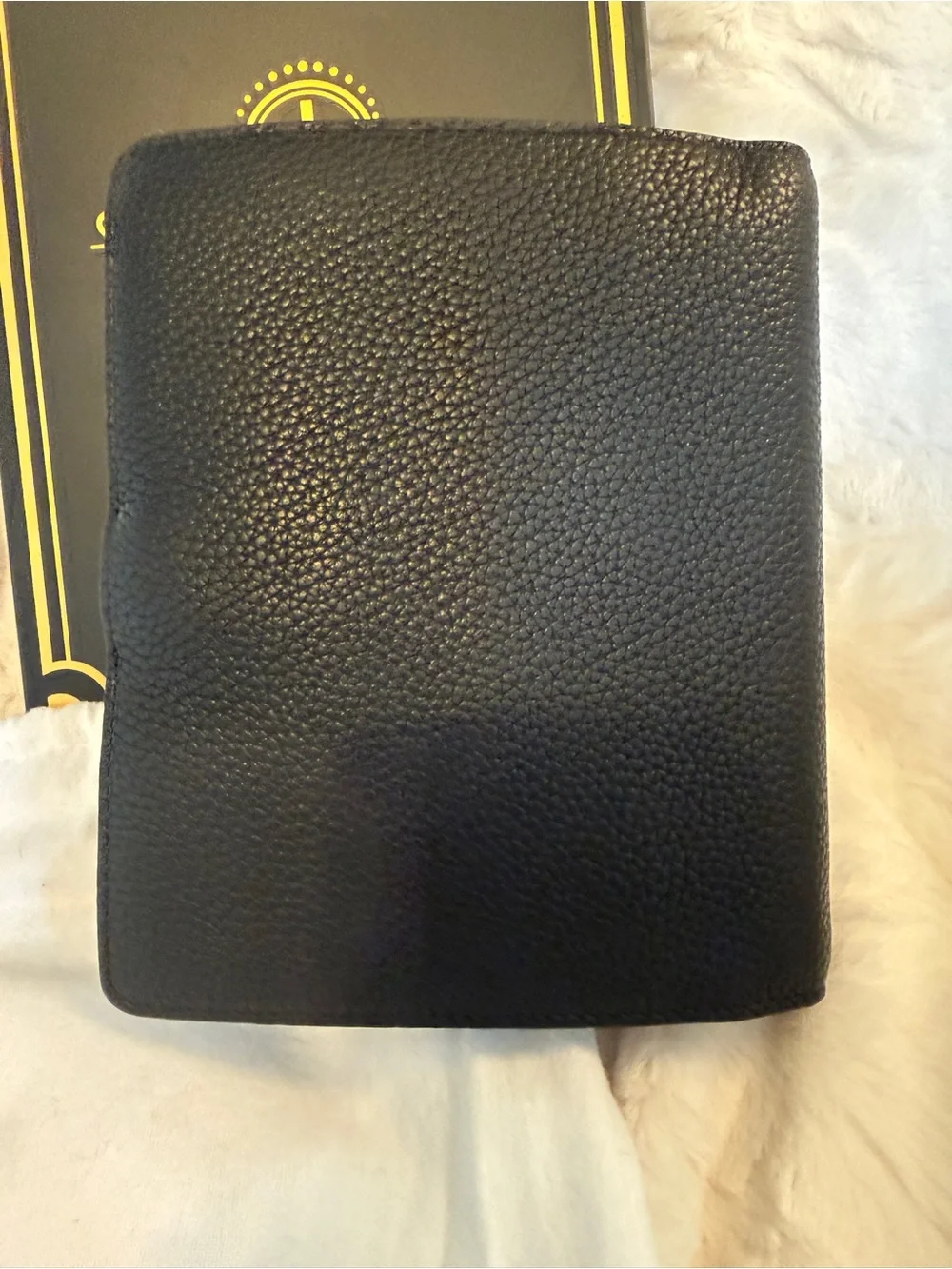 Aura Estelle A6 rings and strings black planner